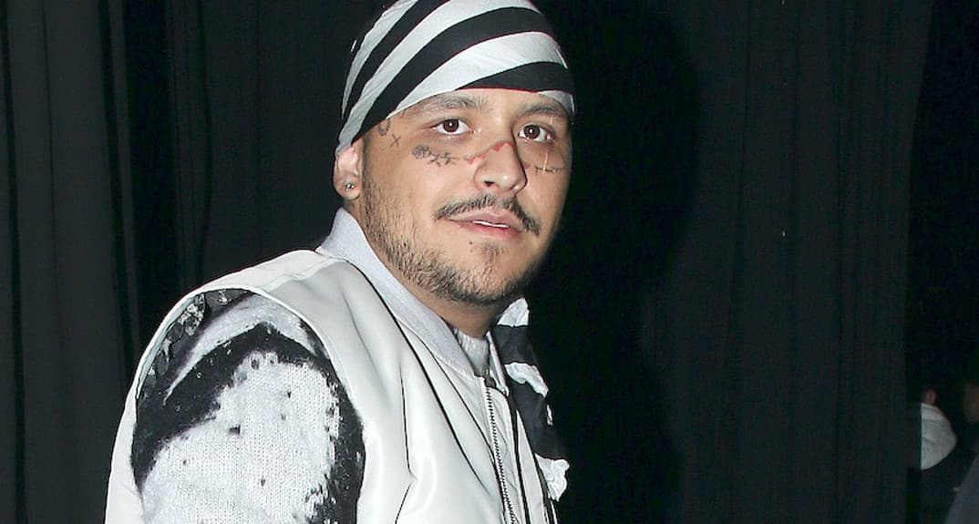 Christian Nodal y sus padres comparecen en la fiscalía por presunto fraude