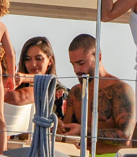 A pesar de que intentó pasar desapercibido, las cámaras lograron captarlo en todo momento durante su paseo en yate.