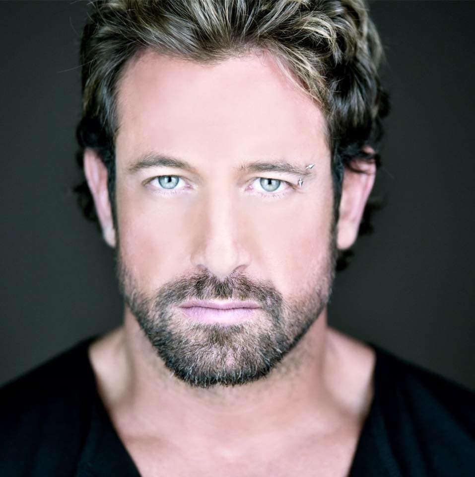 Ahora que ya sabes más sobre Gabriel Soto, no dejes de verlo en el gran final de 'Vino el amor'.
