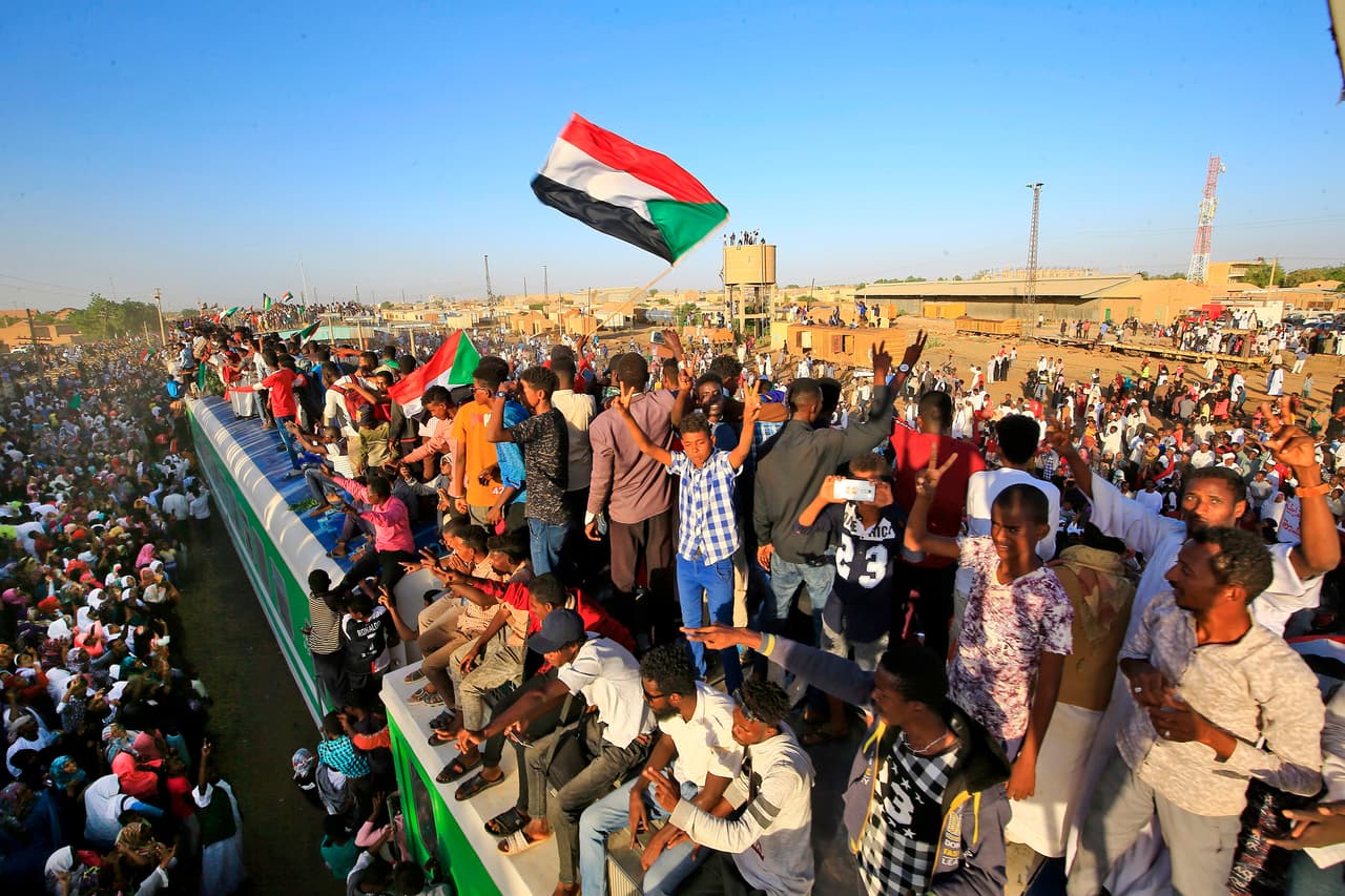 <b>Puesto 7. Atbara, Sudan</b>
<br>
<br>Temperatura promedio anual: 87.7 grados Fahrenheit (30.9 grados centígrados).
<br>
<br>Mes más caliente del año: junio (97.8 grados Fahrenheit o 36.5 grados centígrados en promedio).
<br>
<br>Mes más caluroso de la última década: junio de 2016 (99.5 grados Fahrenheit o 37.5 grados centígrados en promedio).
<br>