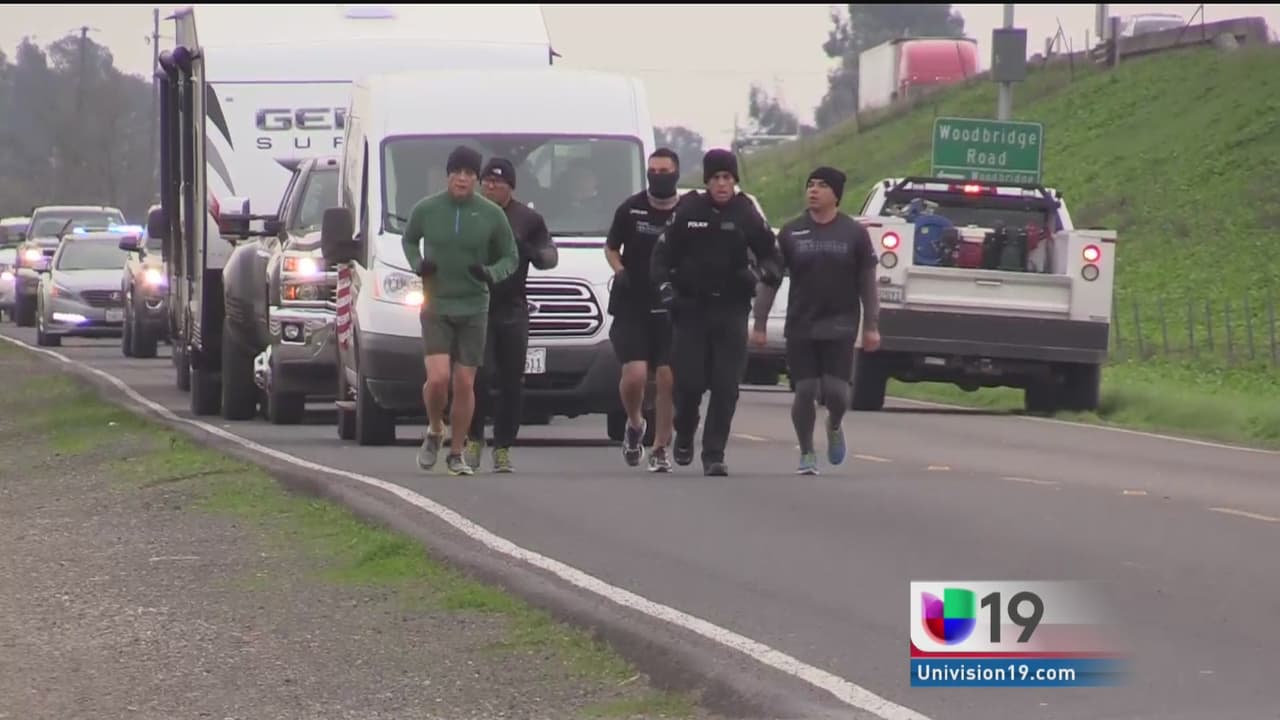Caravana de policías de Los Ángeles llega a Sacramento con un mensaje de unidad