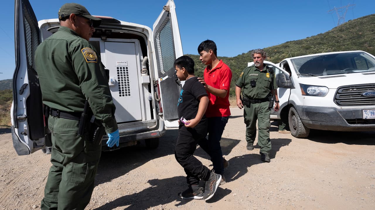 Huntington Beach se declara “ciudad no santuario” para la inmigración ilegal