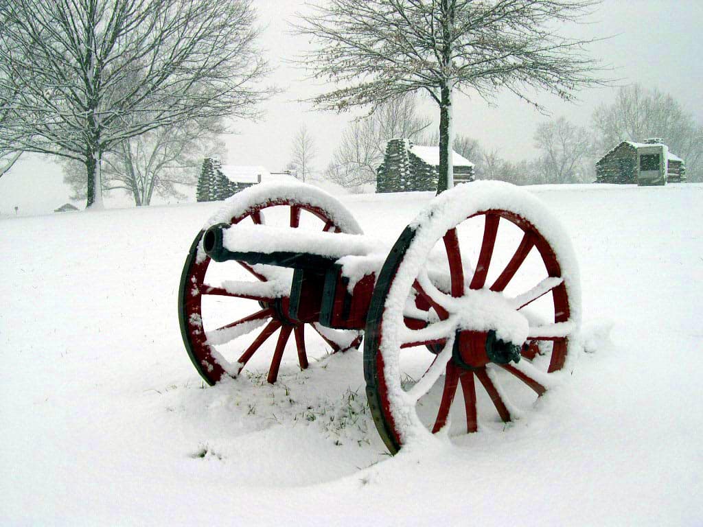 <b><a href="https://www.nps.gov/vafo/index.htm" target="_blank">Valley Forge National Historic Park</a></b>. Caminar a través de Valley Forge en la nieve te dará una nueva apreciación de las luchas que atravesó el Ejército de Washington, en el invierno de 1776-1777.