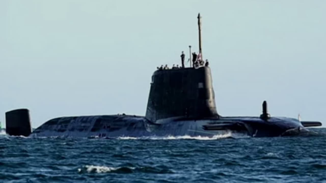 Submarino británico con misiles Tomahawk llega al Mar Arábigo ante tensión con Irán