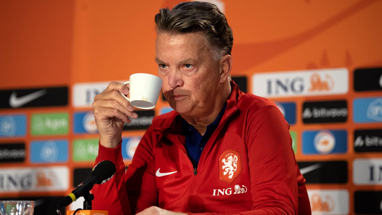 Van Gaal prueba a seis porteros con "base científica" en penales para Qatar 2022