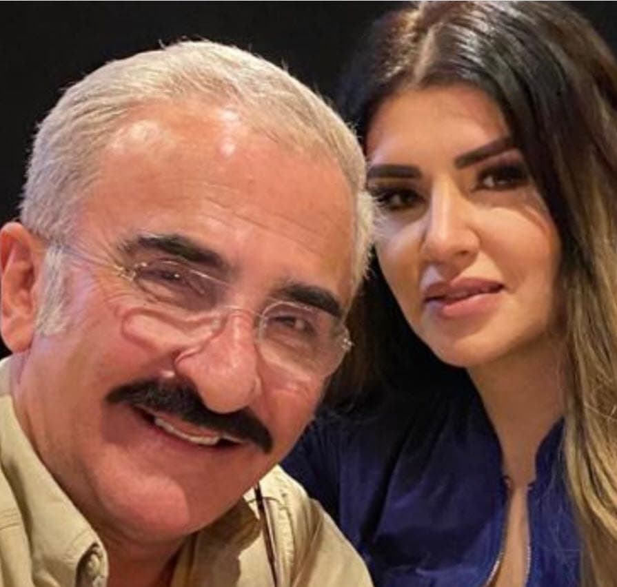 <b><a href="https://www.univision.com/radio/radio-nacional/todo-lo-que-ven-esta-operado-novia-de-vicente-fernandez-jr-reconoce-sus-cirugias-durante-sus-vacaciones-en-cancun-fotos" target="_blank">El nombre de Mariana González</a></b> ha cobrado fama cada día más. Se trata de la actual pareja de Vicente Fernández Jr. 
<br>