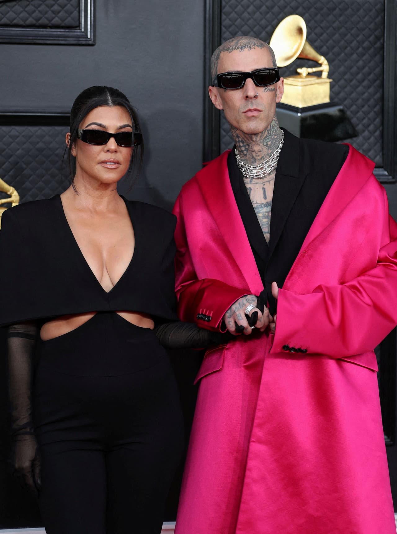 Durante la reciente emisión del reality show, Kris Jenner dijo a su hija mayor que Travis Barker se mudó a Calabasas, California, solo para estar cerca de ella.
<br>