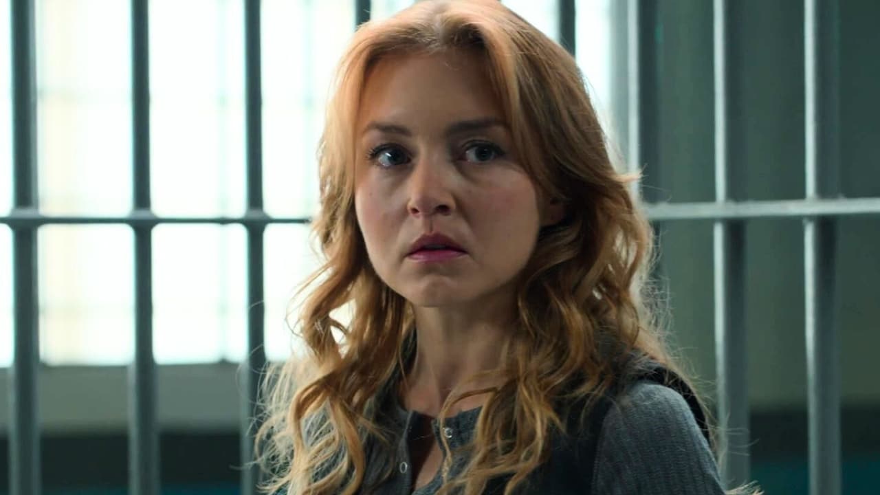 Diana descubre que la vida de su padre está llena de misterio 