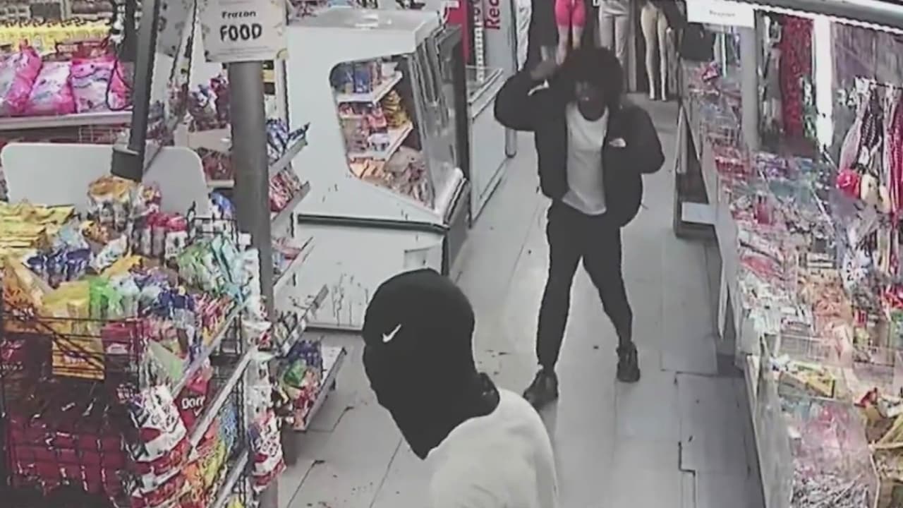 ¿Los reconoces? Buscan a tres sospechosos de realizar un tiroteo dentro de una tienda en Dallas