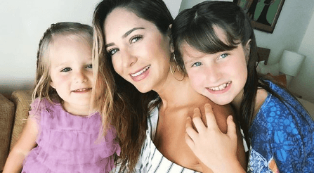 En una entrevista con 'Ventaneando', transmitida el pasado 25 de marzo, Rosalba Ortiz, mamá de Geraldine, respondió ante los cuestionamientos de la prensa relacionados con esta posible convivencia: "No, por supuesto que no. Y mi hija es drástica en eso, ¡no! [...]".