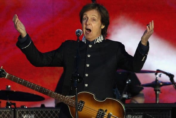 El músico ofreció su primer concierto en Corea del Sur un año después de haber cancelado sus presentaciones en ese país el año pasado.