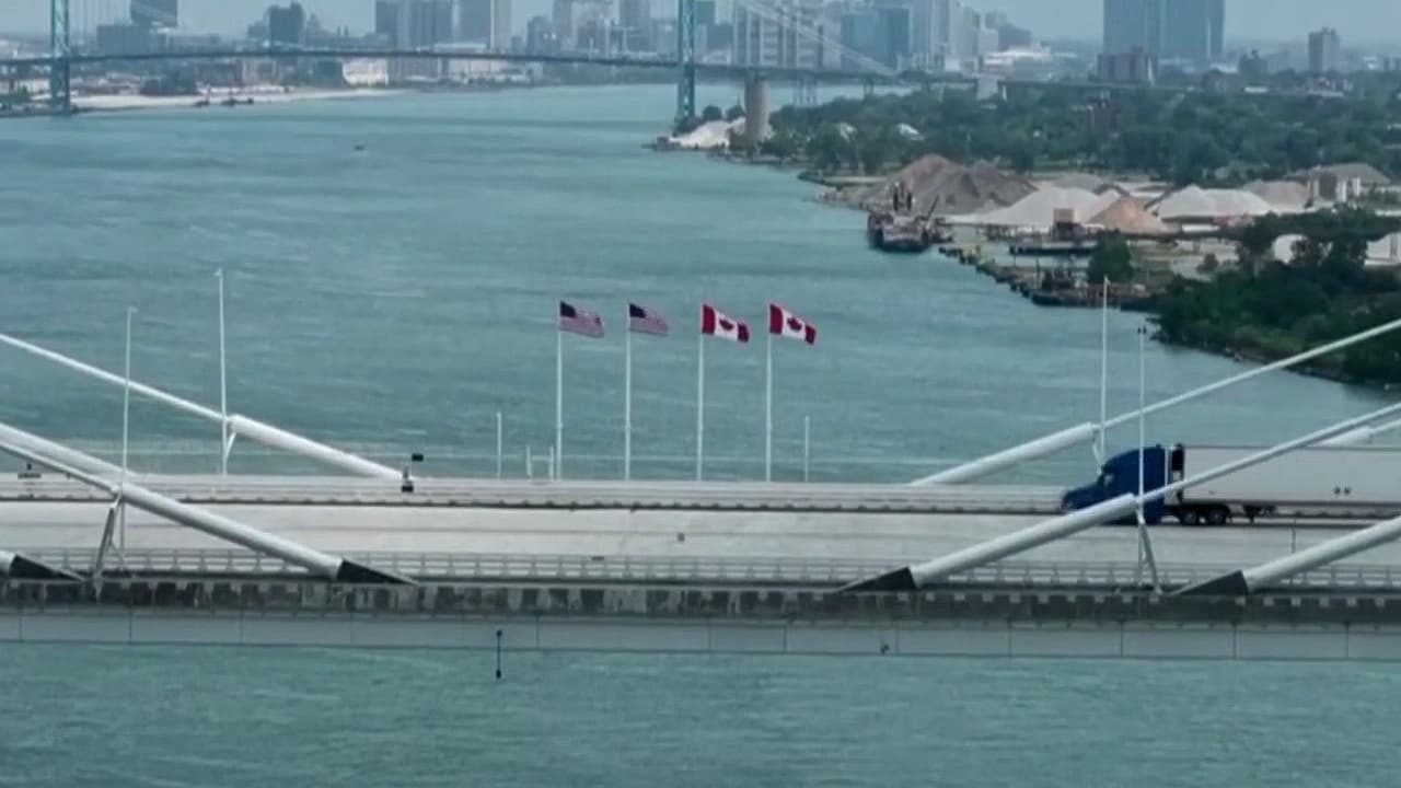 Análisis de la ‘guerra’ de aranceles entre EEUU y Canadá: hay amenaza de encarecer precios a consumidores