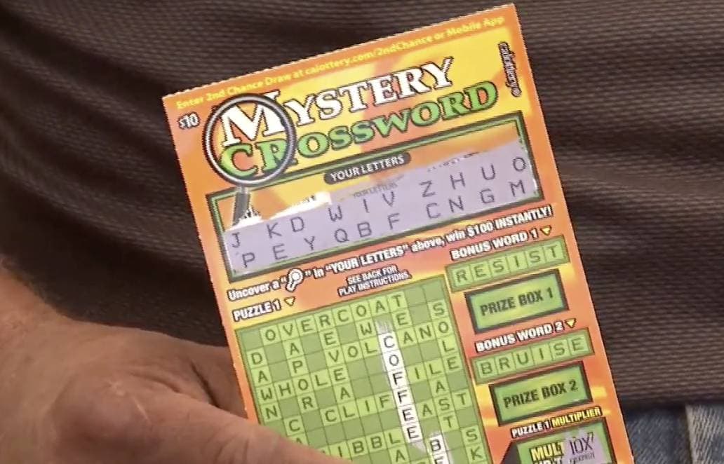 Entregan pasaporte y matrícula consular a inmigrante mexicano ganador de lotería de California