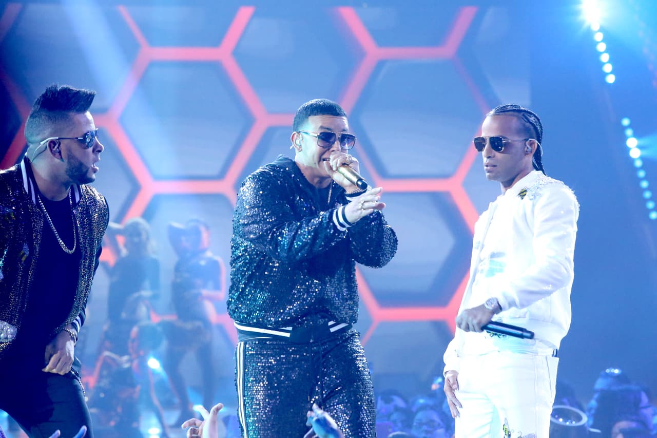 En la edición del año pasado, el cantante interpretó 'Zum Zum'.