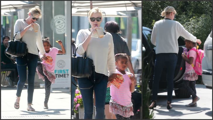 Charlize Theron junto al pequeño Jackson, quien desde hace más de un año ha sido fotografiado en público utilizando vestimenta que se identifica como femenina.