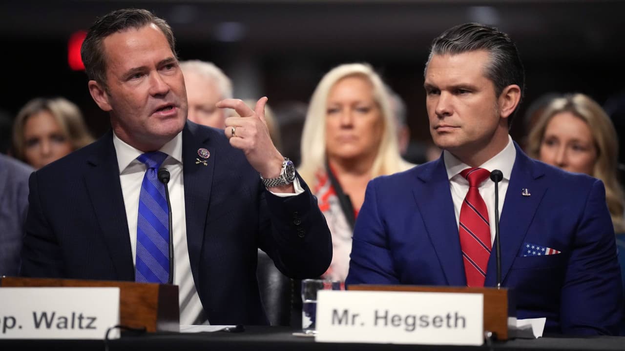 Qué leyes pudo violar la plana mayor de la administración Trump en el escándalo del ‘Signalgate’ 