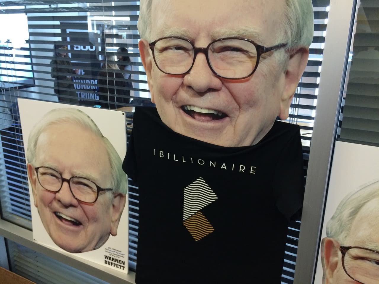 Ahora hay una startup que quiere ayudarte a ser un Warren Buffett de celular
