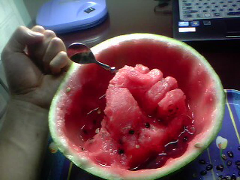 Qian comenzó a tallar las figuras un par de años atrás, experimentando con diferentes cosas.