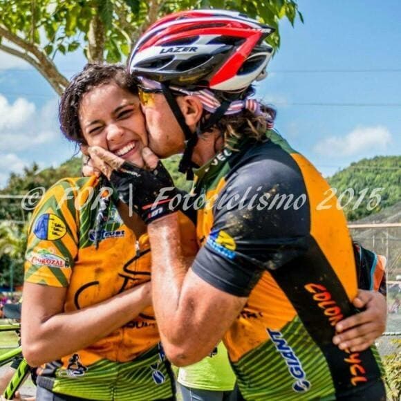 Fuerza y los mejores deseos para esta joven deportista, su familia y amigos.