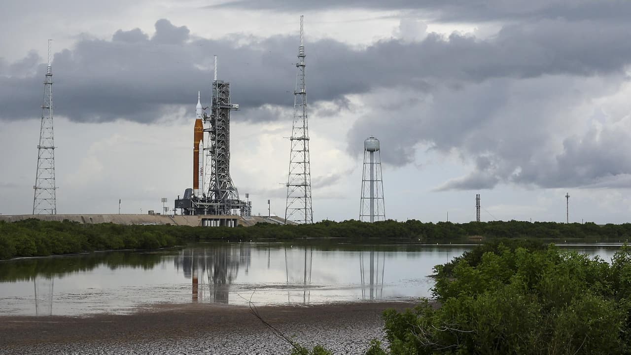 “Lo vamos a intentar y daremos lo mejor de nosotros”: la NASA, lista para el despegue del cohete Artemis I