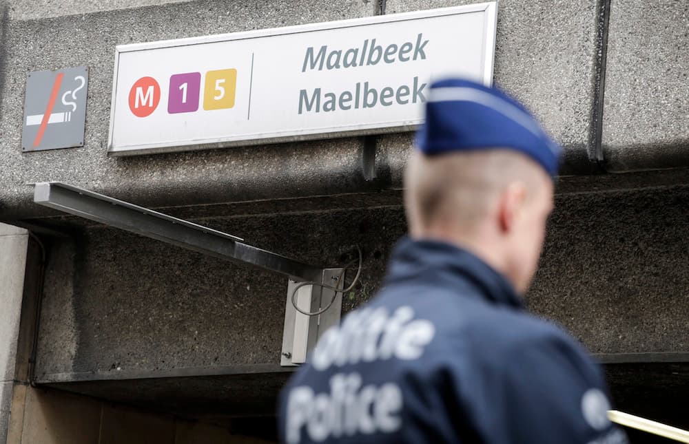 Señalan que un segundo hombre participó en el atentado del metro de Bruselas