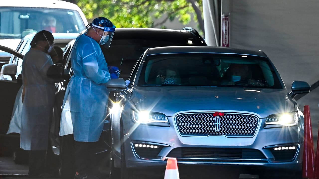 Colocan sin cita la segunda dosis de la vacuna contra el coronavirus en el Hard Rock