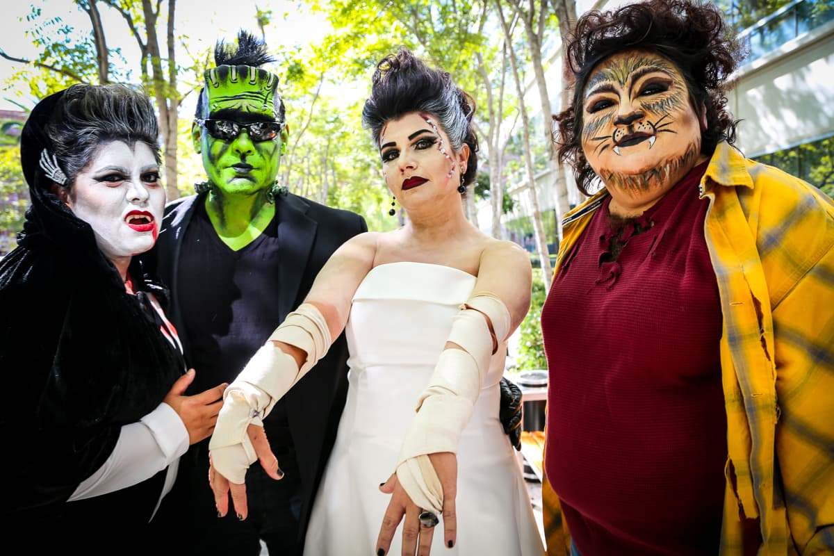 El equipo de Univision Los Angeles festejó Halloween a lo máximo y la gran fiesta contó con la presencia de personajes de la talla de Pitbull, Paquita la del Barrio, Donald Trump y hasta El Chapo.