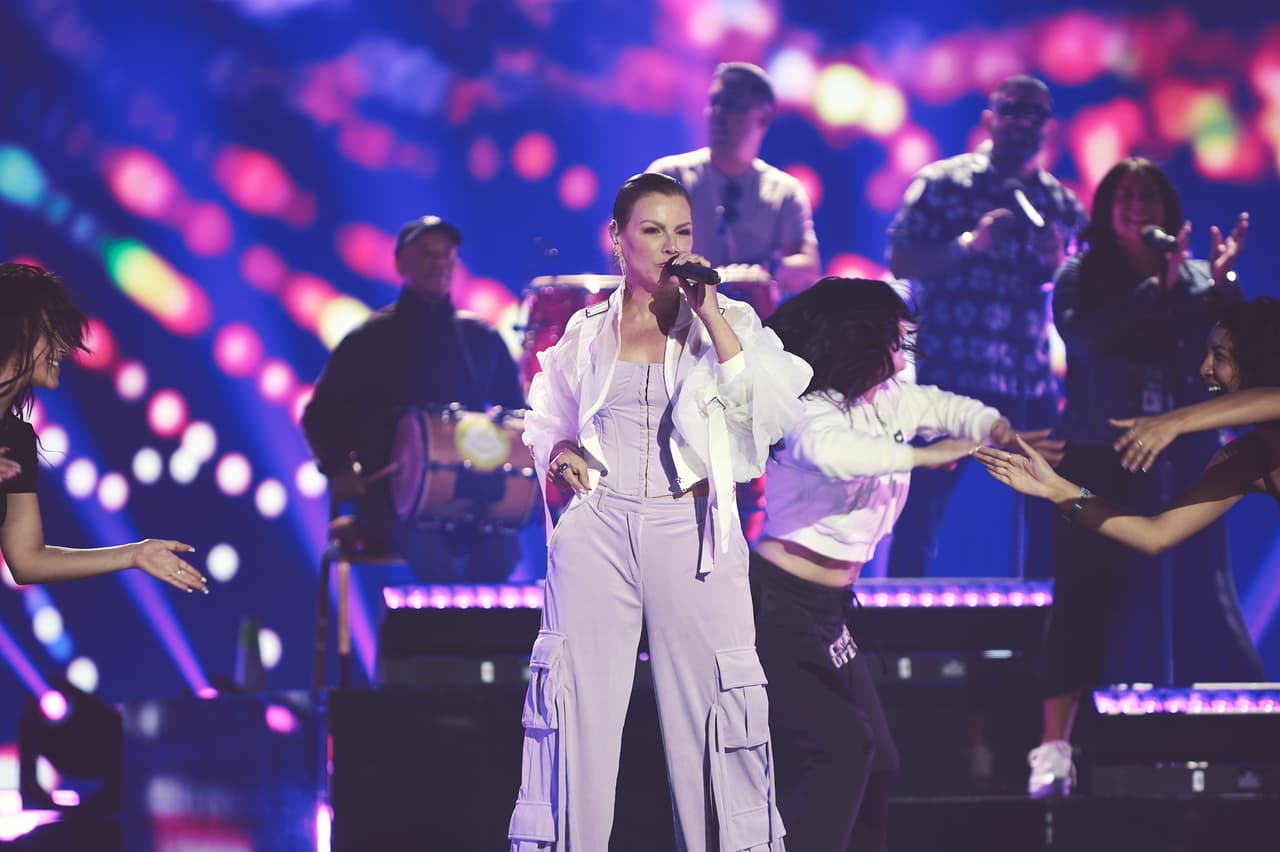 El primer día de ensayos de los
<u><b><a href="https://www.univision.com/shows/latin-american-music-awards" target="_blank">Latin American Music Awards</a></b></u> tuvo a grandes artistas. Una de ellas fue
<b>Olga Tañón</b> quien ya se presentó en el escenario del MGM Grand Garden Arena, en el cual se espera la actuación de más de 30 artistas.