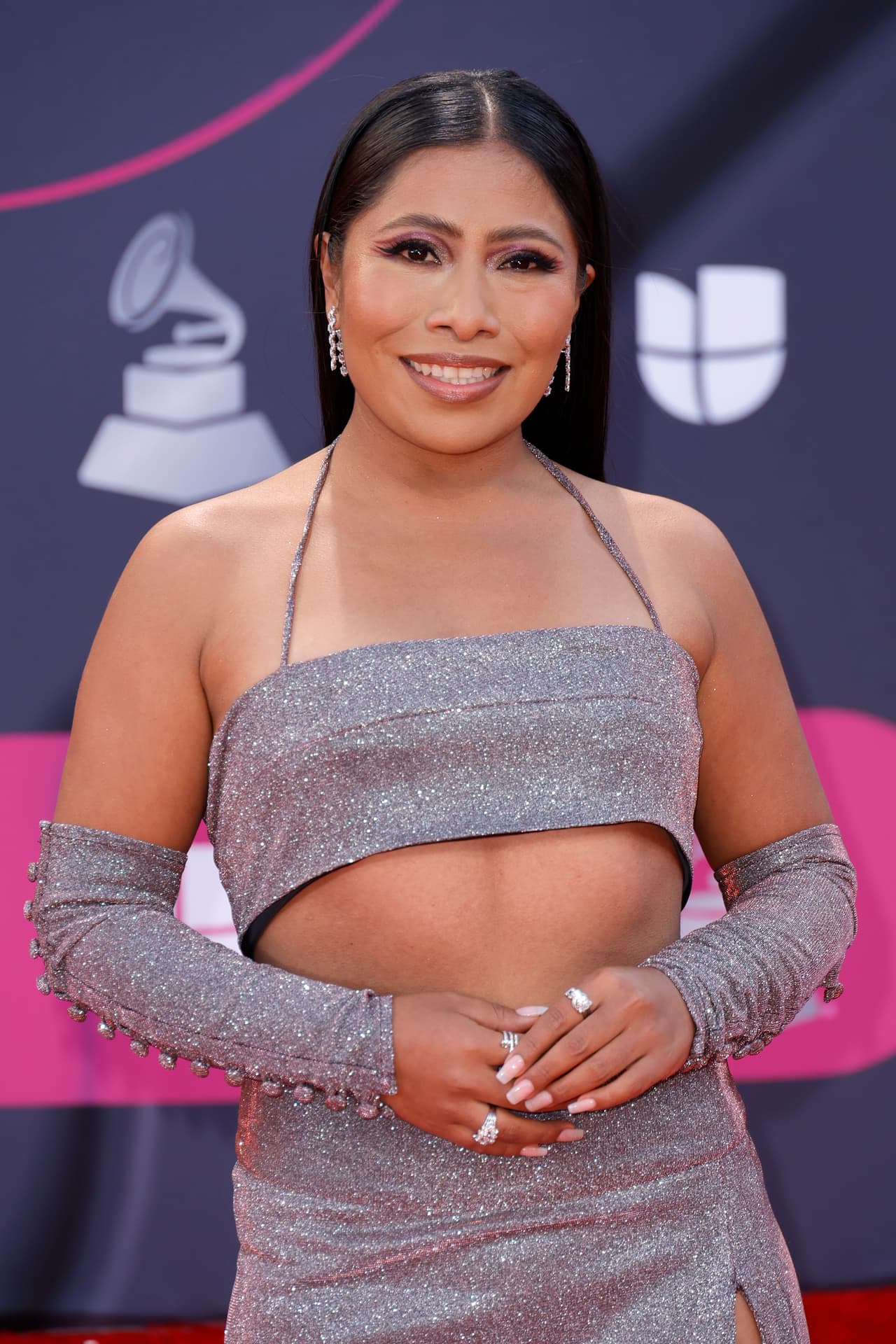 "Yo amo a Laura Pausini y 
<b>lo que diga la gente a mi…</b>", contestó ante medios como 
<b>Despierta América. </b>
<br>