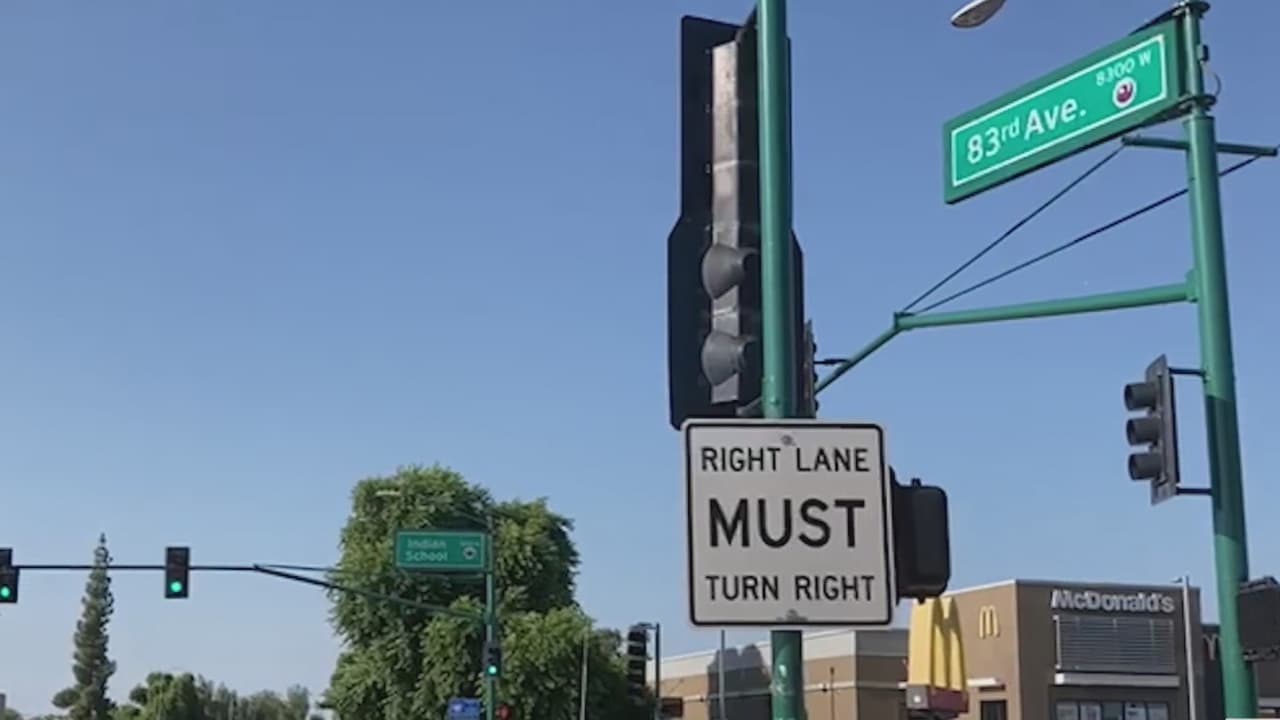 Policía de Phoenix investiga el asesinato de un hombre cerca de la Av. 83 e Indian School Road