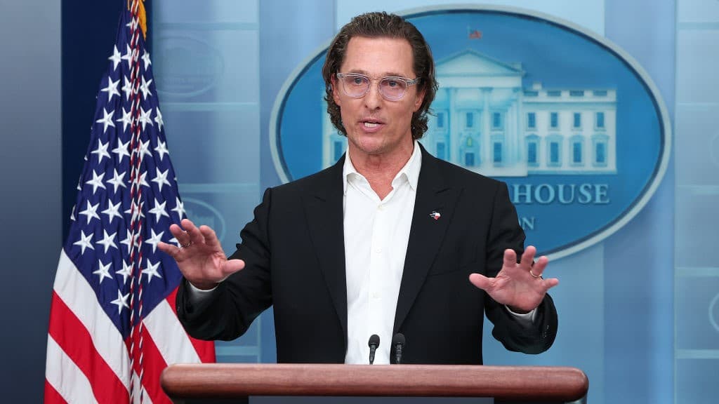 Conmocionado, Matthew McConaughey habla en la Casa Blanca sobre una de las víctimas del tiroteo en Uvalde