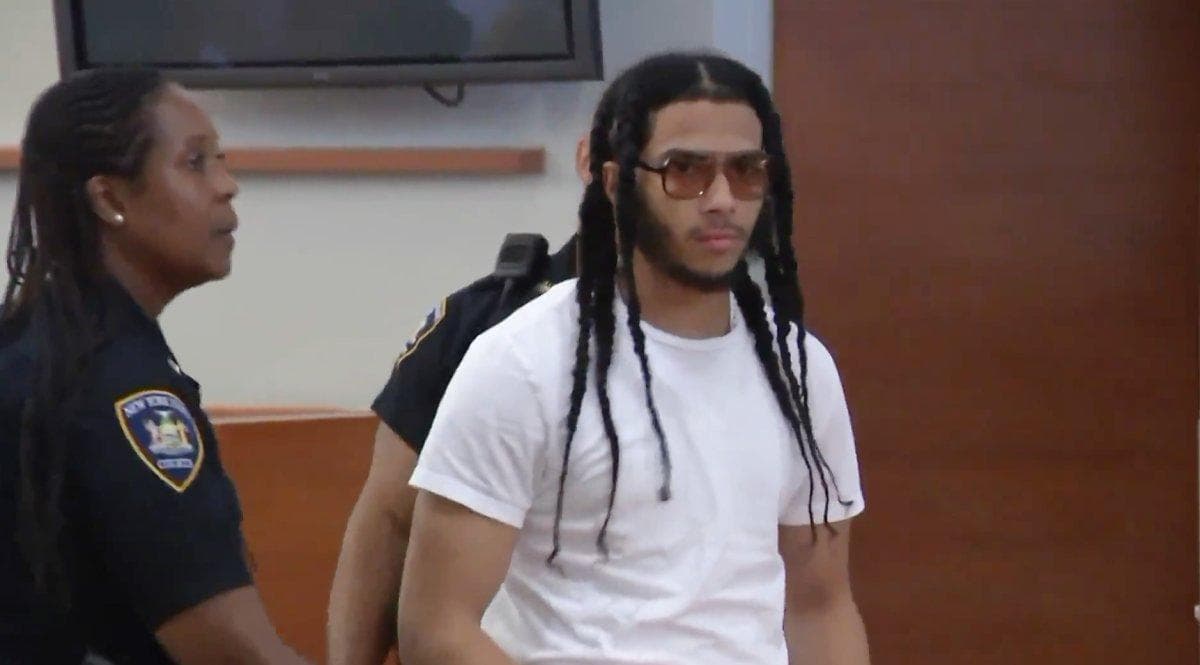 Pagan fianza para que sea liberado Pedro Hernández, un estudiante que asegura fue acusado de un crimen que no cometió