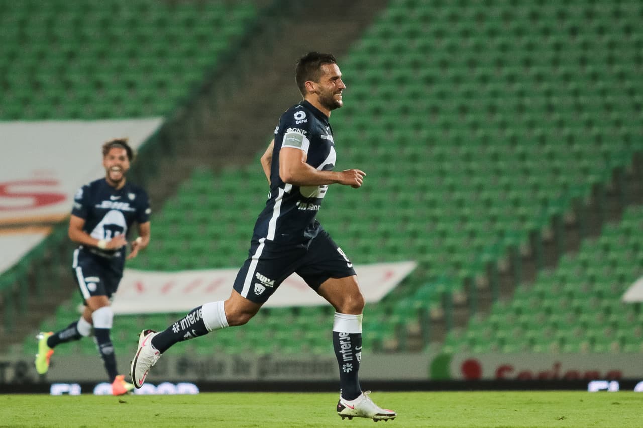 Andrés Iniestra repite la dosis y con otro potente disparo desde fuera del área los Pumas ponen el 0-2 en la pizarra.