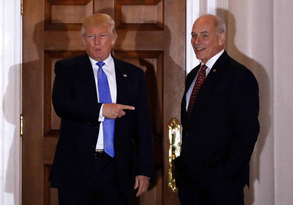 John Kelly: "Donald Trump encaja en la definición de 'fascista', seguro"