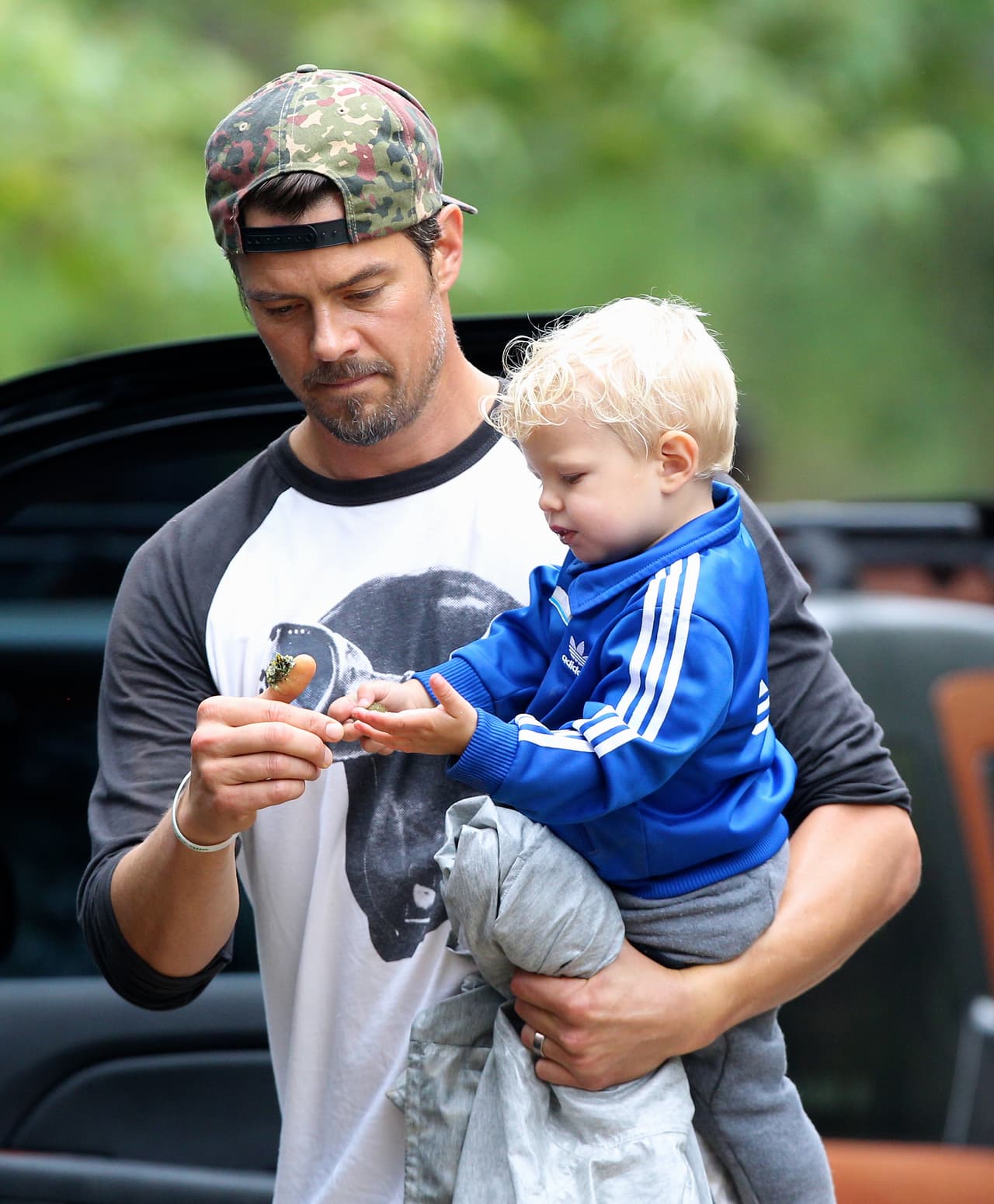 ¿Y qué trae el pequeñín?