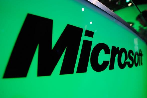En este caso Microsoft puso a un aspirante a director a escoger entre tres puertas, todas cerradas, y decidir cuál de ellas tenía un regalo, las otras dos ocultaban una cabras. El premio era ganarse el puesto en Microsoft.