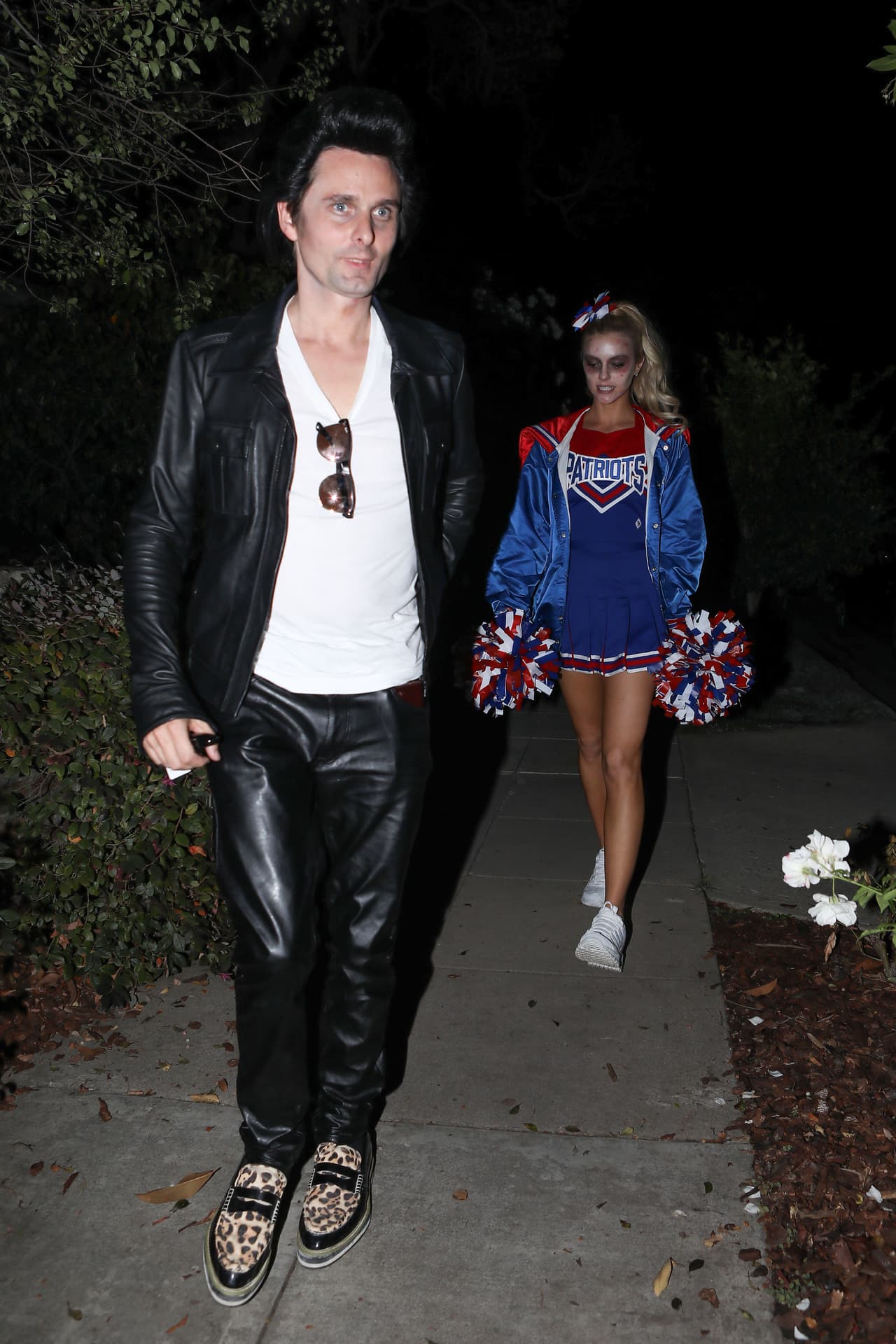 Matt Bellamy iba de Danny de 'Grease' y su novia Elle de porrista.