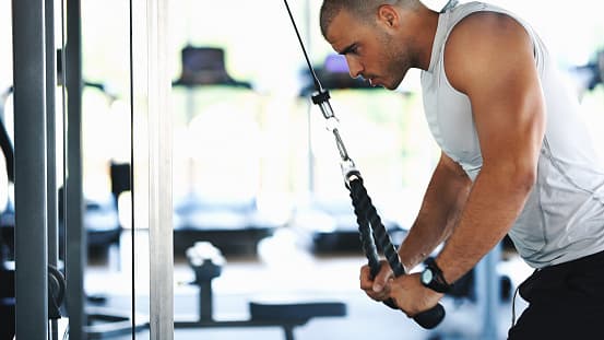 <b>Colorado Springs, CO</b>
<br>Ocupa el décimo lugar porque los hombres gastan aproximadamente 200 dólares anuales en cuidados de apariencia física y aproximadamente 200 en ropa. Según el estudio, ocupa el décimo espacio de los hombres que se ejercitan más.