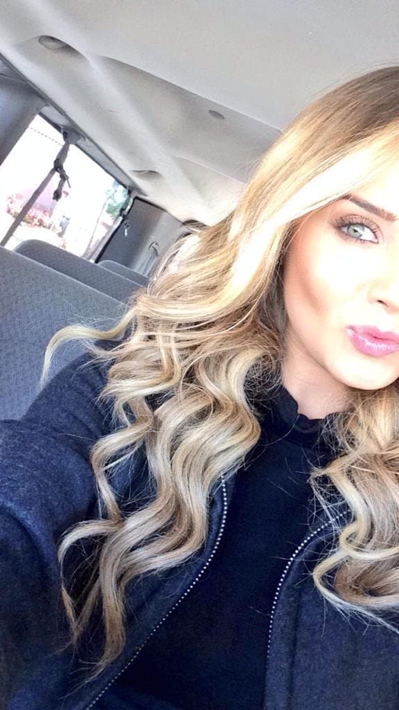 Y si de sus gustos personales hablamos, es fanática de la película 'Diario de una pasión', y en la música
<a href="http://www.univision.com/temas/thalia"><b>Thalía</b></a> es su cantante favorita.