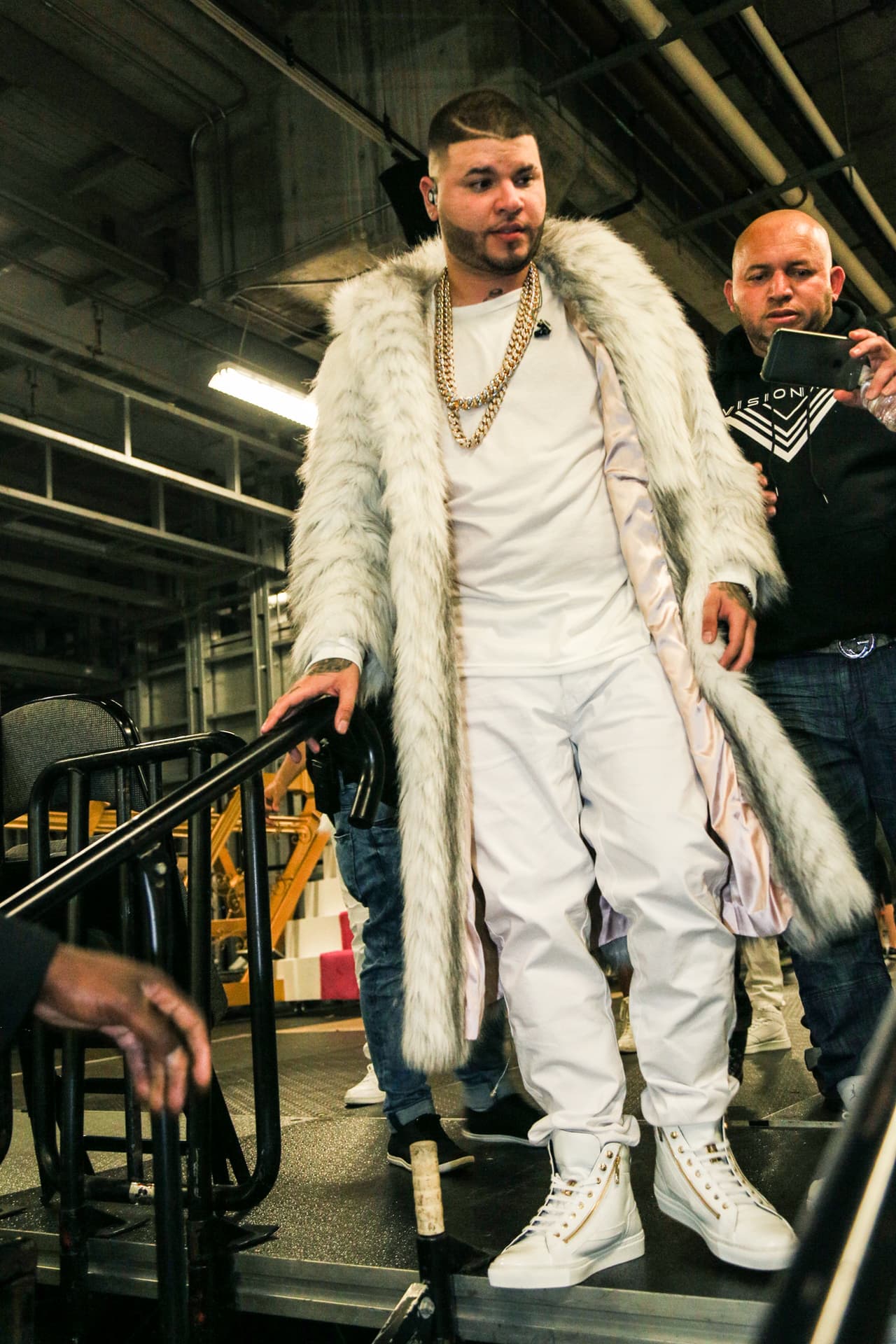 Una cosa fue lo que viste en televisión y otra lo que te perdiste. Pero, relax! Nuestro lente te trae el detrás de cámaras de la esta entrega de Premio Lo Nuestro.