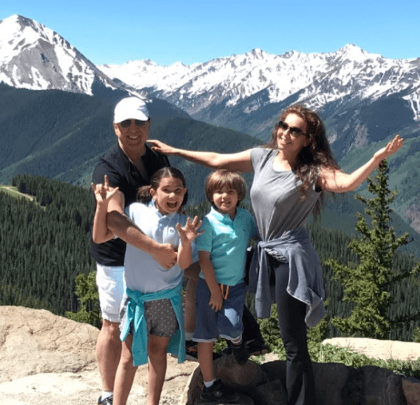 Junto a Sabrina y Matthew Alejandro, Thalía y Mottola se dan tiempo para disfrutar de la naturaleza.