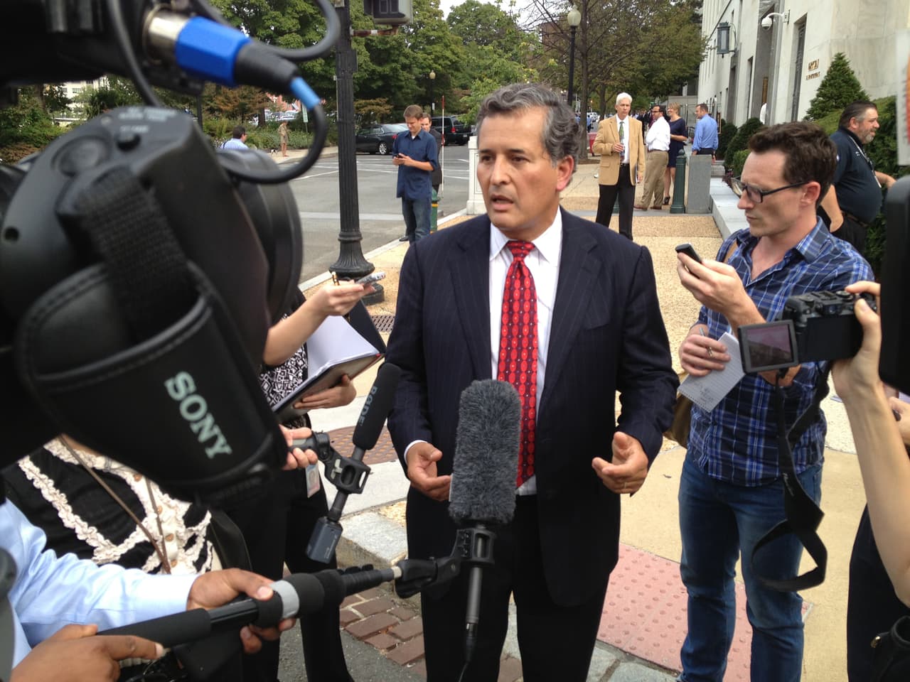 Juan Vargas. Representante demócrata por el distrito 51 de California en el Congreso.
