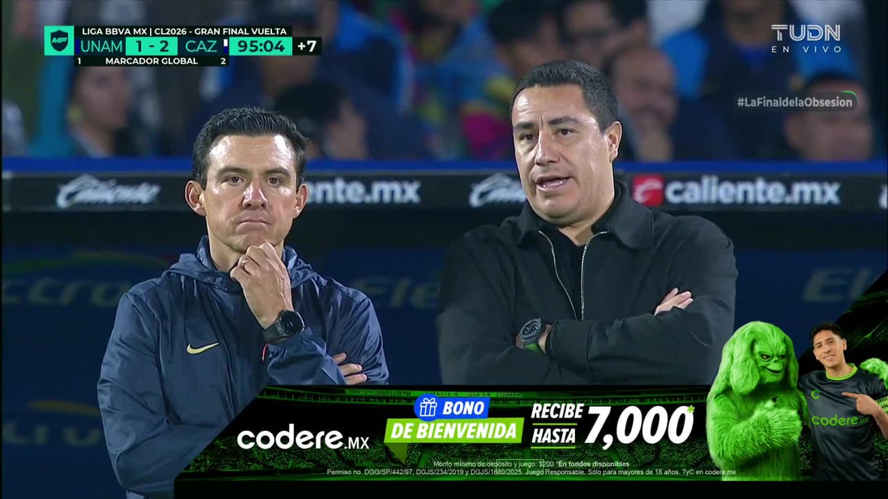 ¡GOL!  anota para Cruz Azul. Carlos Rotondi