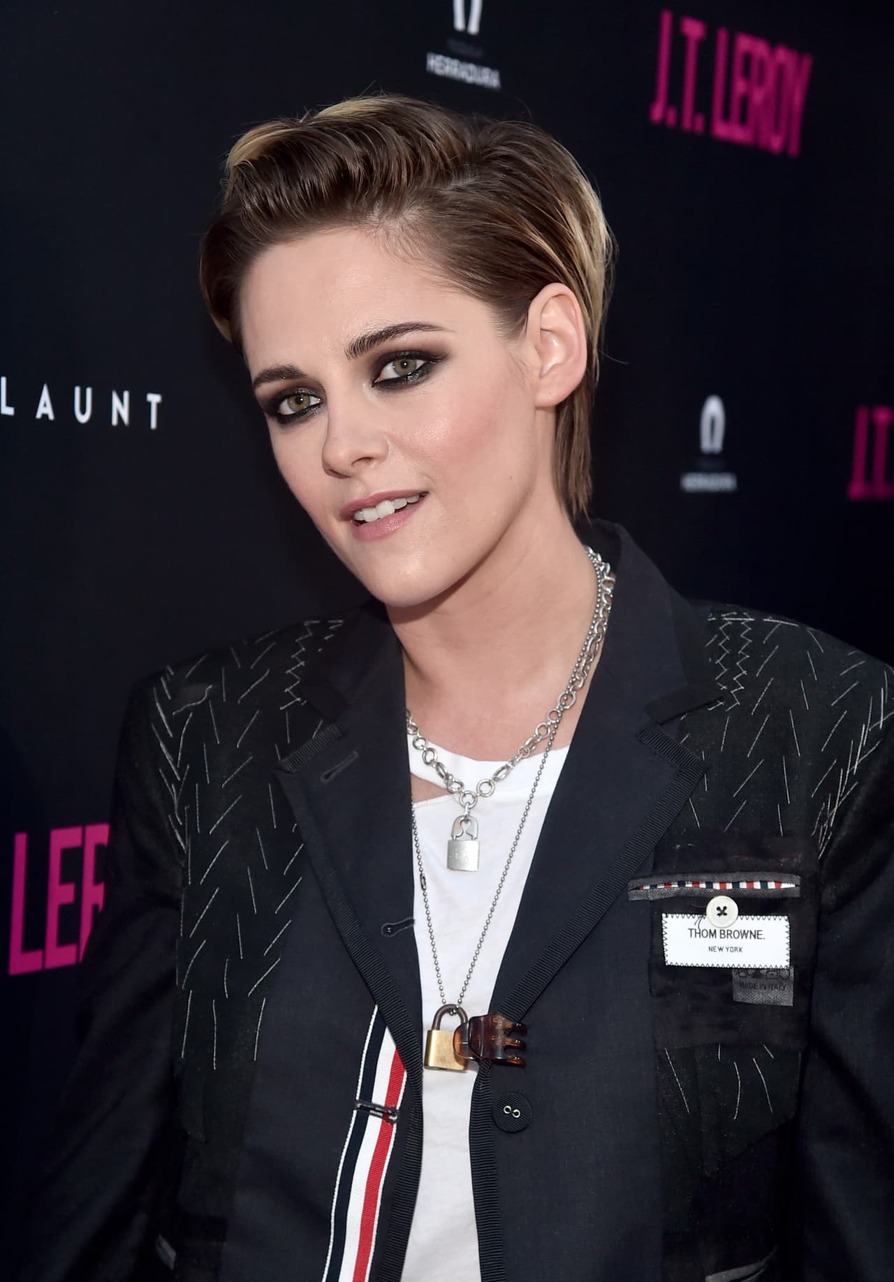 "Solía sentarme en entrevistas y decir: 'Dios, me pregunto qué me van a preguntar', pero ahora, literalmente, ¡puedes preguntarme cualquier cosa!".
<br>