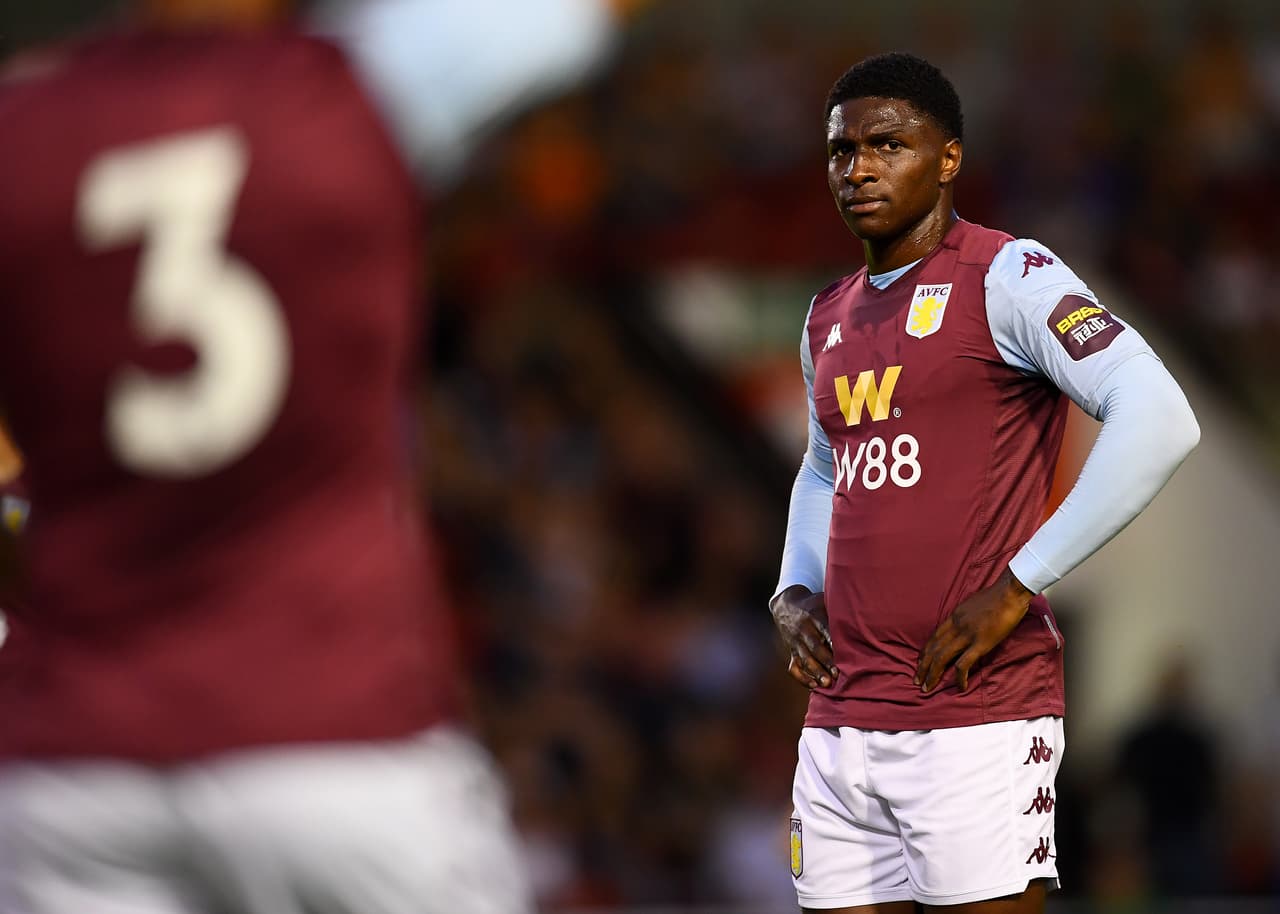 El último fichaje fue un nuevo defensa central, el joven Kortney Hause que arribó por 3.4 millones de euros procedente del Wolverhampton.