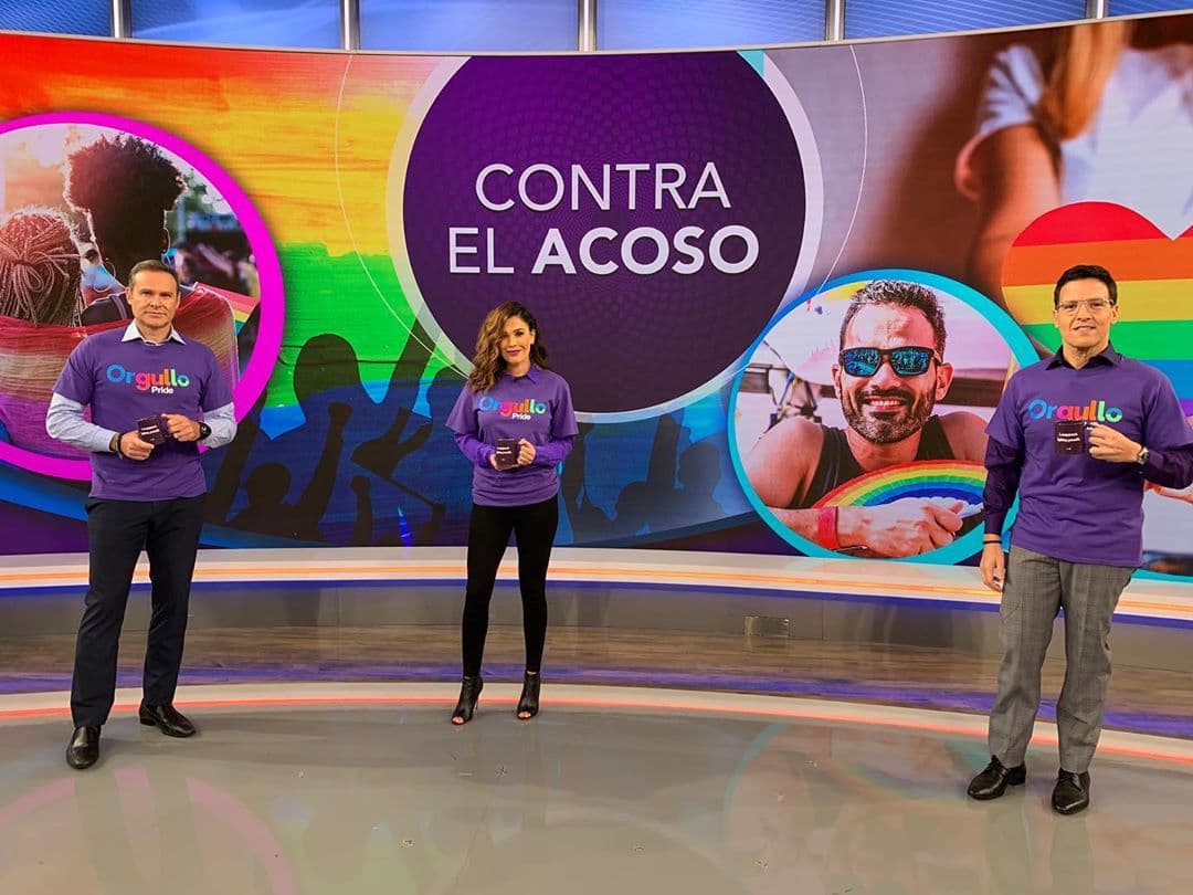 Utilizamos prendas moradas en honor del #SpiritDay.