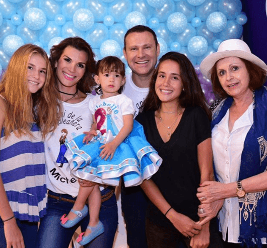 El cumpleaños número 2 de Michelle llegó, Alan y su esposa Cristy prepararon una gran fiesta para celebrarlo.