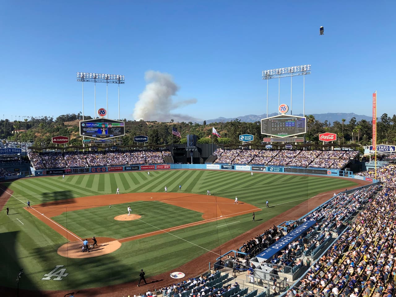 Y hasta las gradas del estadio Chávez Ranive, la casa de Los Dodgers de Los Ángeles.