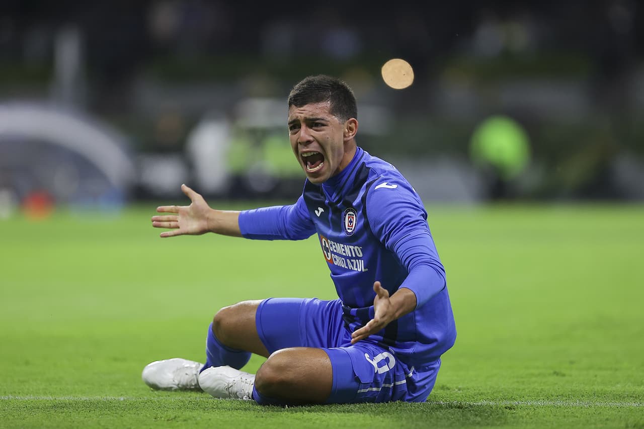 América y Cruz Azul no supieron hacerse daño, pero el empate le dio lo suficiente a las Águilas para instalarse entre los cuatro mejores e ir a Cuartos de Final directo, mientras que Cruz Azul jugará Repechaje y espera rival.