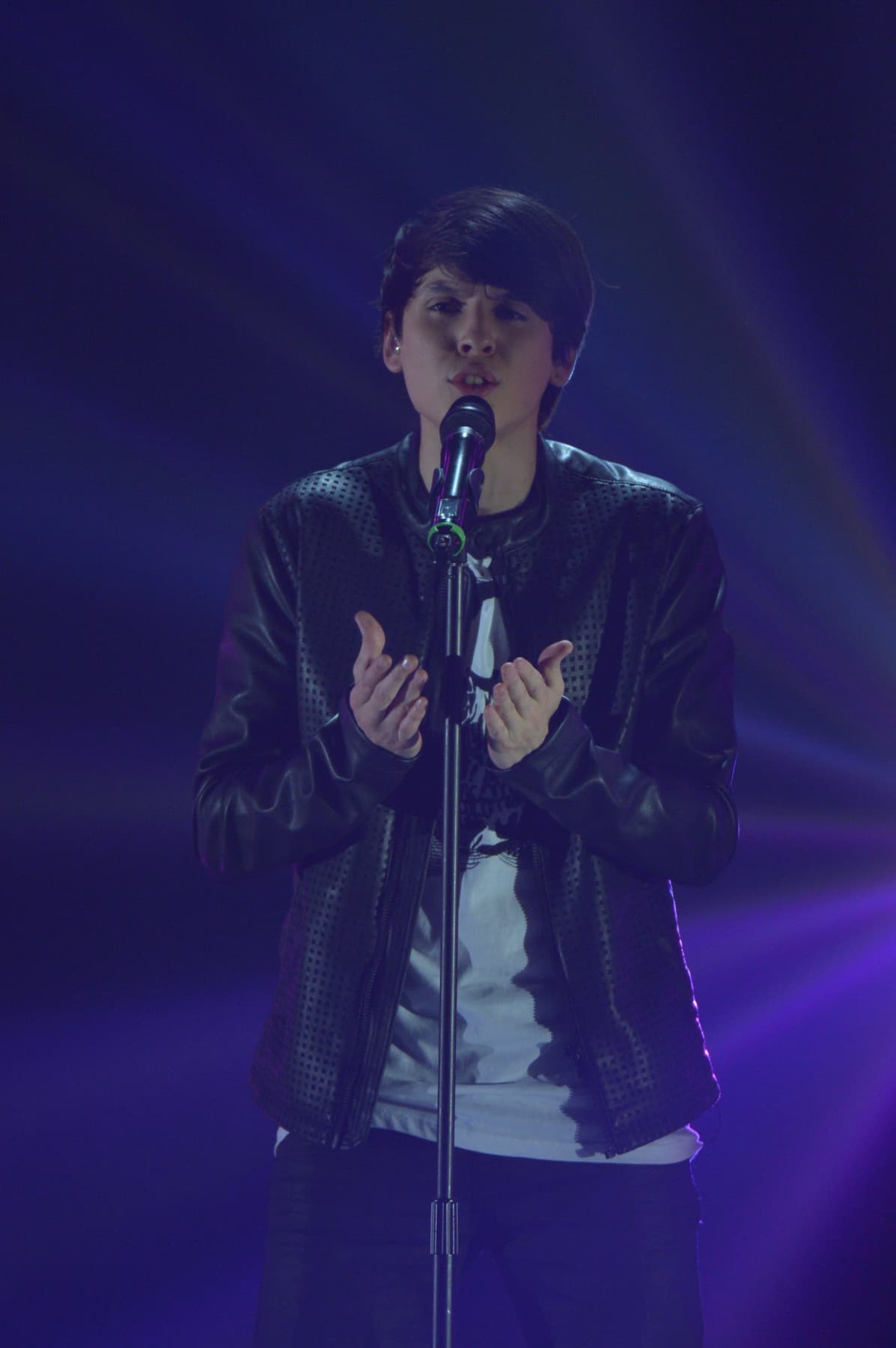 Christopher nos hizo llorar y llorar al recibir la sorpresa de su madre en la gran final de La Banda. Revive el momento y su trayectoria en la competencia.